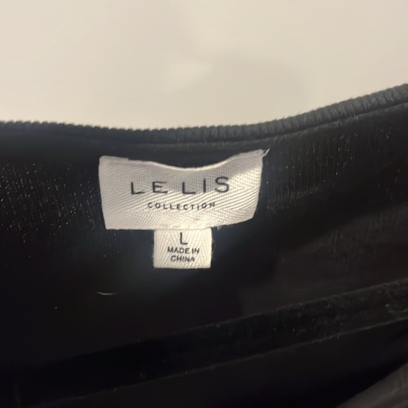 Women’s Sweater - Picture 3 of 3